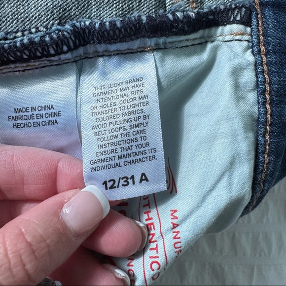 Lucky Brand Women’s Sweet Mid Ride Boot Cut Jeans - Picture 9 of 9